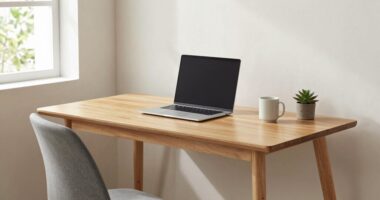 single desk focused work