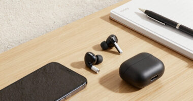 6 Best Wireless In Ear Monitors For Creators In 2026