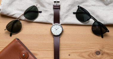 11 Best Midcentury-Inspired Watches in 2026
